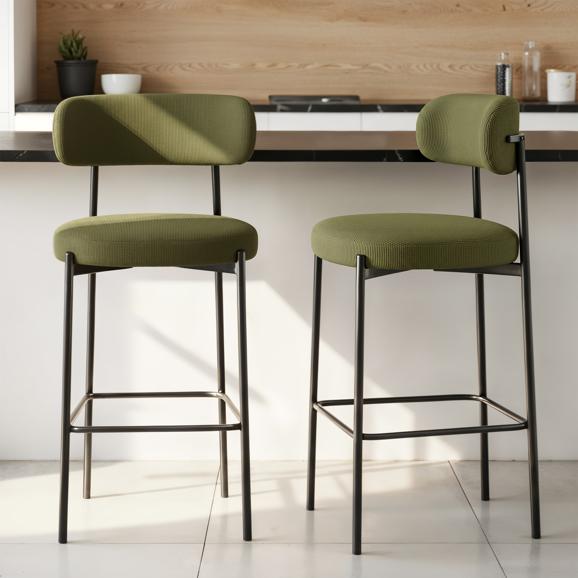 Set med 2 moderna IRIS barstolar i khaki manchester 75 cm